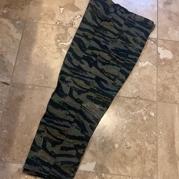 Tiger Stripe Camo Pants - Picture 4 of 6
